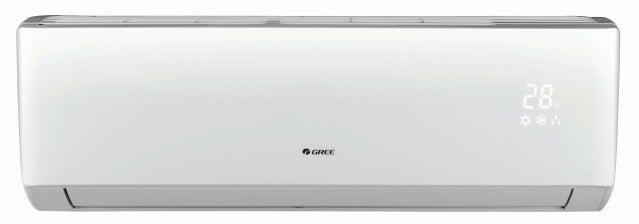 Hvid vægmonteret Gree aircondition med LED-display, moderne design og temperaturvisning på 28 grader.