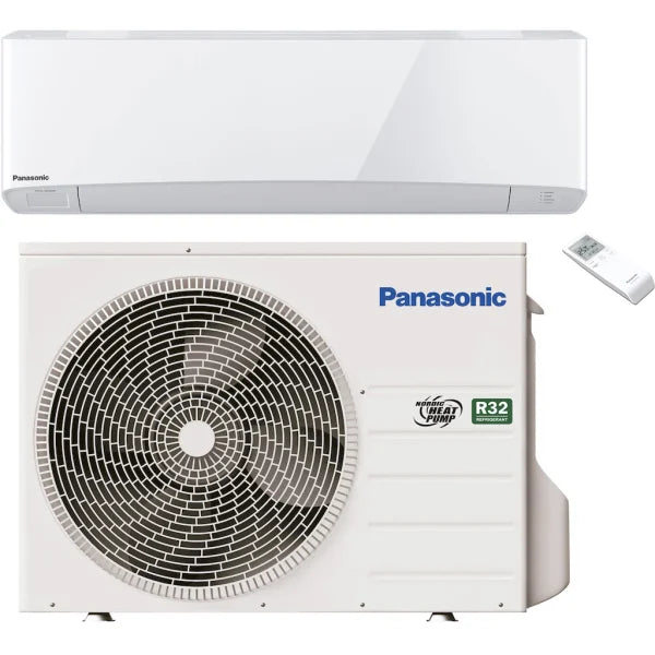 Panasonic luft til luft varmepumpe med inde- og udedel, fjernbetjening og R32 kølemiddel, hvid.