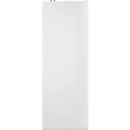 Hvid fritstående fryser med enkel dør og minimalistisk design, ideel til opbevaring af frostvarer i hjemmet.