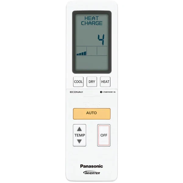 Hvid Panasonic fjernbetjening til varmepumpe med display og knapper til COOL, DRY, HEAT og AUTO funktion.